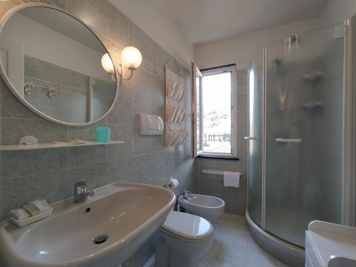 Monia House Sea View Apartment Levanto Luaran gambar